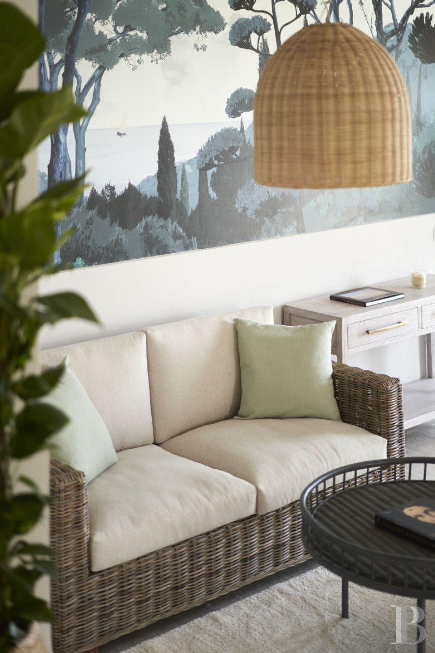 En Toscane, au nord de Vinci et non loin de Florence, une ancienne ferme du 19e siècle au milieu des oliviers - photo  n°13